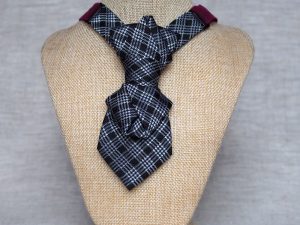 IMAGO_pilkas_kaklaraištukas